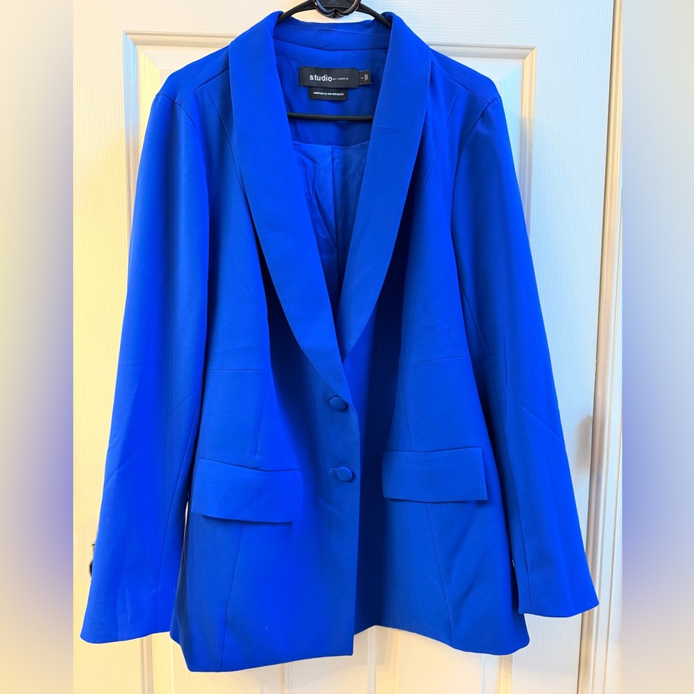 Torrid Studio Royal Blue Blazer Size 1